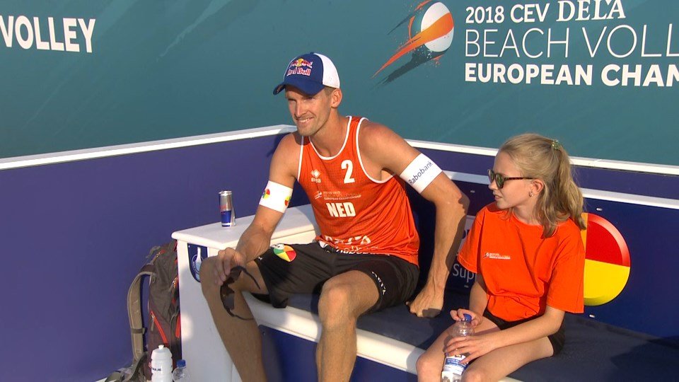 NLUSS HOL309-220180716-194446.ts_snapshot_00.21_[2018.07.16_19.46.50].jpg