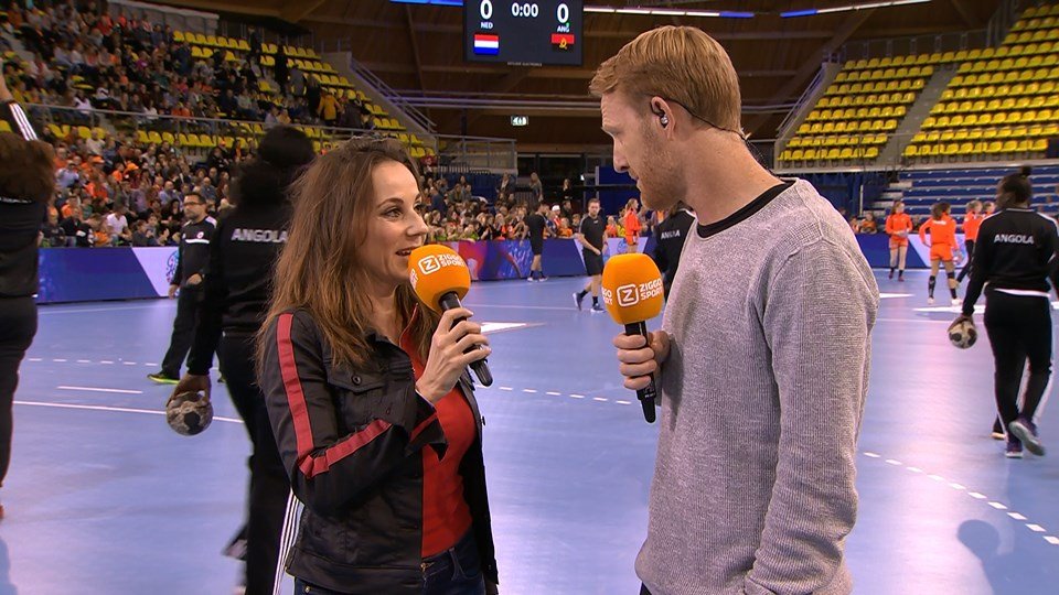 2SAT HOL318 Main20181121-190429.ts_snapshot_00.13_[2018.11.21_19.06.14].jpg