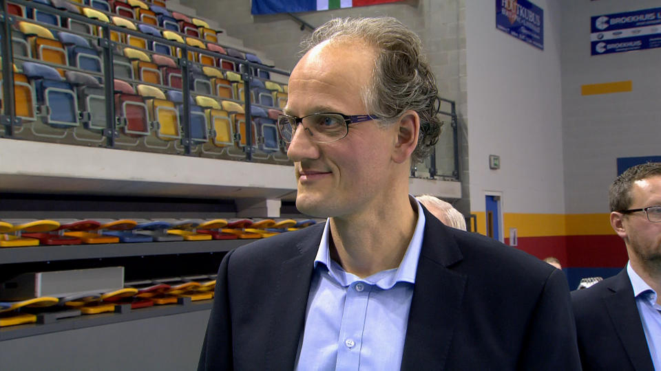 2Sat HOL318-120190120-145441.ts_snapshot_06.13_[2019.01.20_15.01.54].png