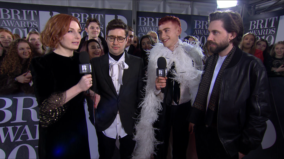 UKI 1487 Brits 2019 ITV2 noevent 20190220_195309 #1.ts_snapshot_01.57_[2019.02.20_19.58.13].png