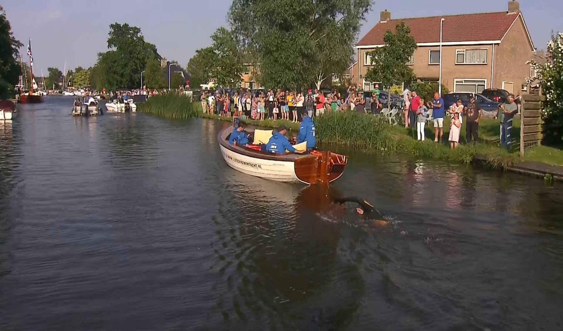 RED BEE MEDIA NL_0100 12575_V_7120_20190622_190759.jpg