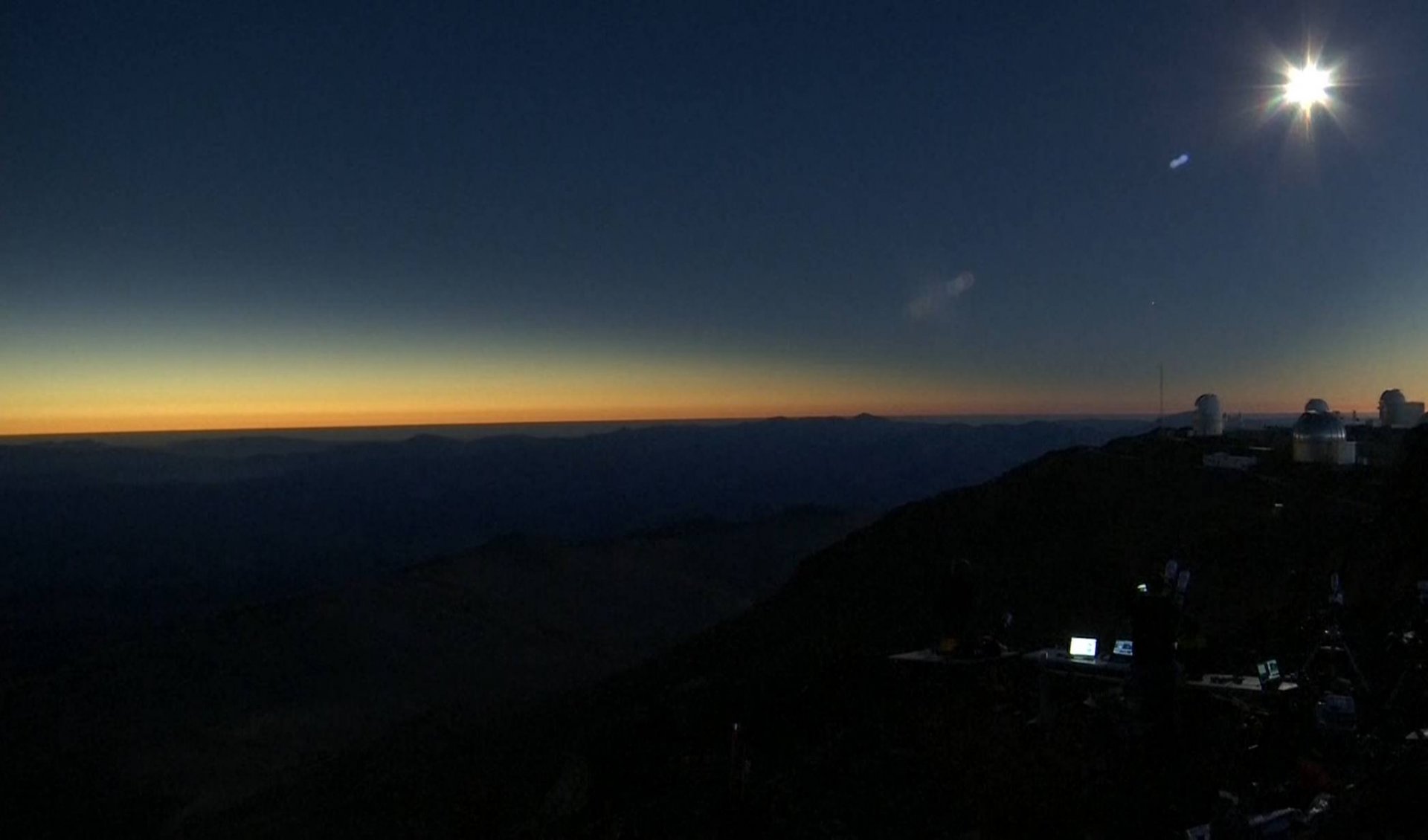 Reuters TV News_3380 11126_H_17250_20190702_223949.jpg