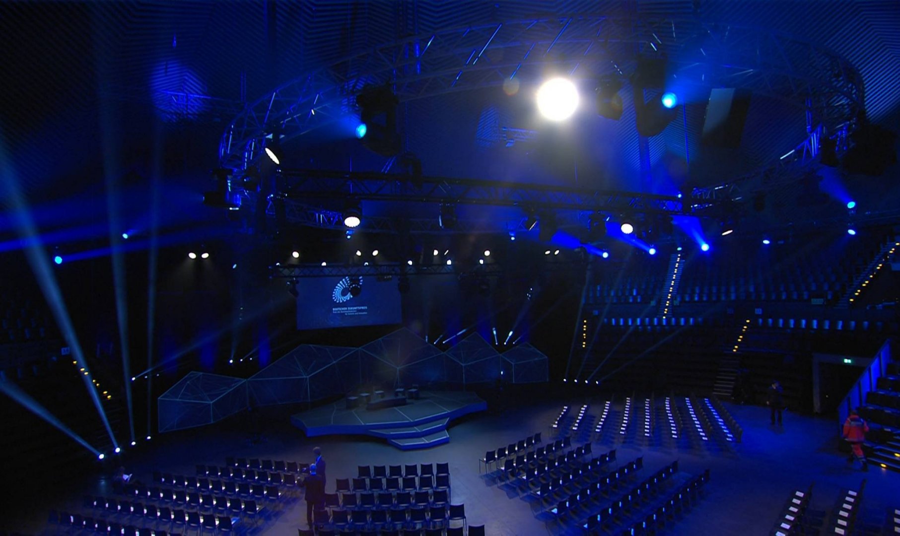 D128 Feed2_0235 12593_V_7200_20191127_171602.jpg