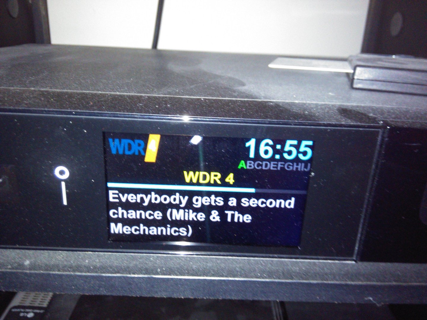 radio-normaal.thumb.jpg.0c4e36c6121f7c711731e6078af9c940.jpg