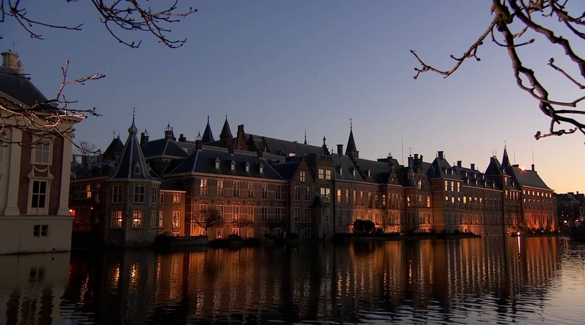 RTL NL 11 (Up A)_0160 12564_H_3165_20200316_191035.jpg