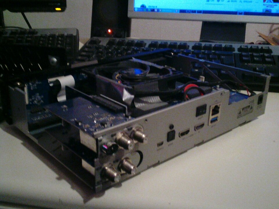 Dvb-s2x-2166d-tuneringebouwd.jpg