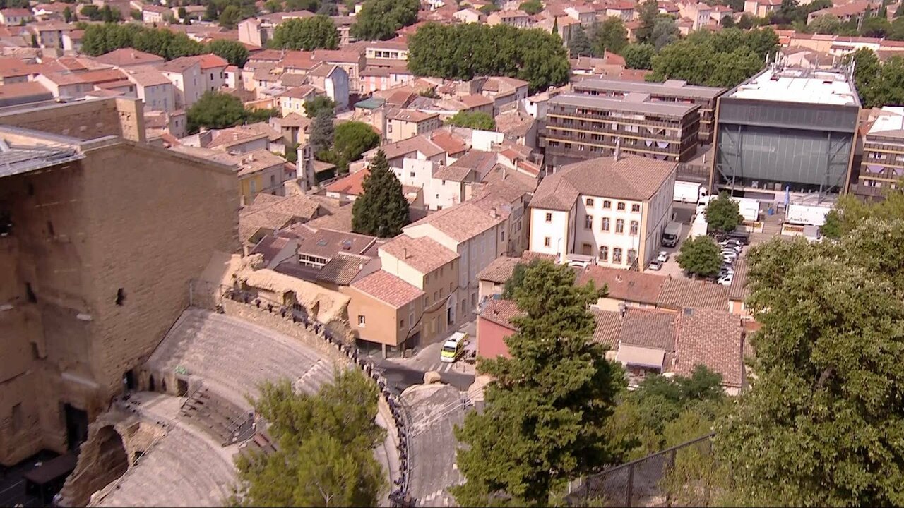 GCR_F38_1_ORANGE_MUSIC_3520 12557_V_7067_20210618_171700.jpg