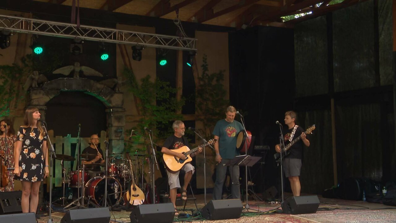 CZE 044_0160 12530_H_3200_20210716_182140.jpg