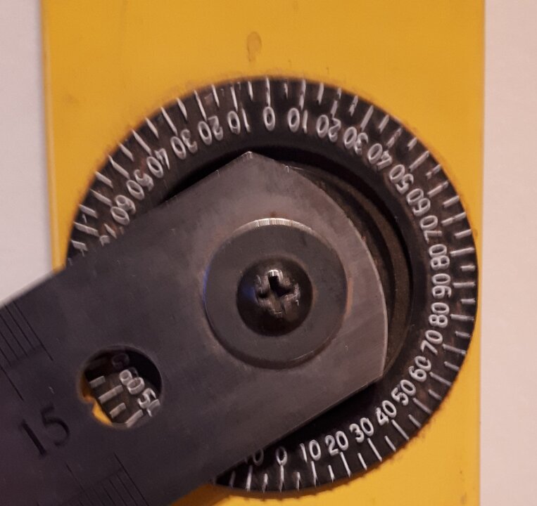 Waterpas gradenboog.jpg