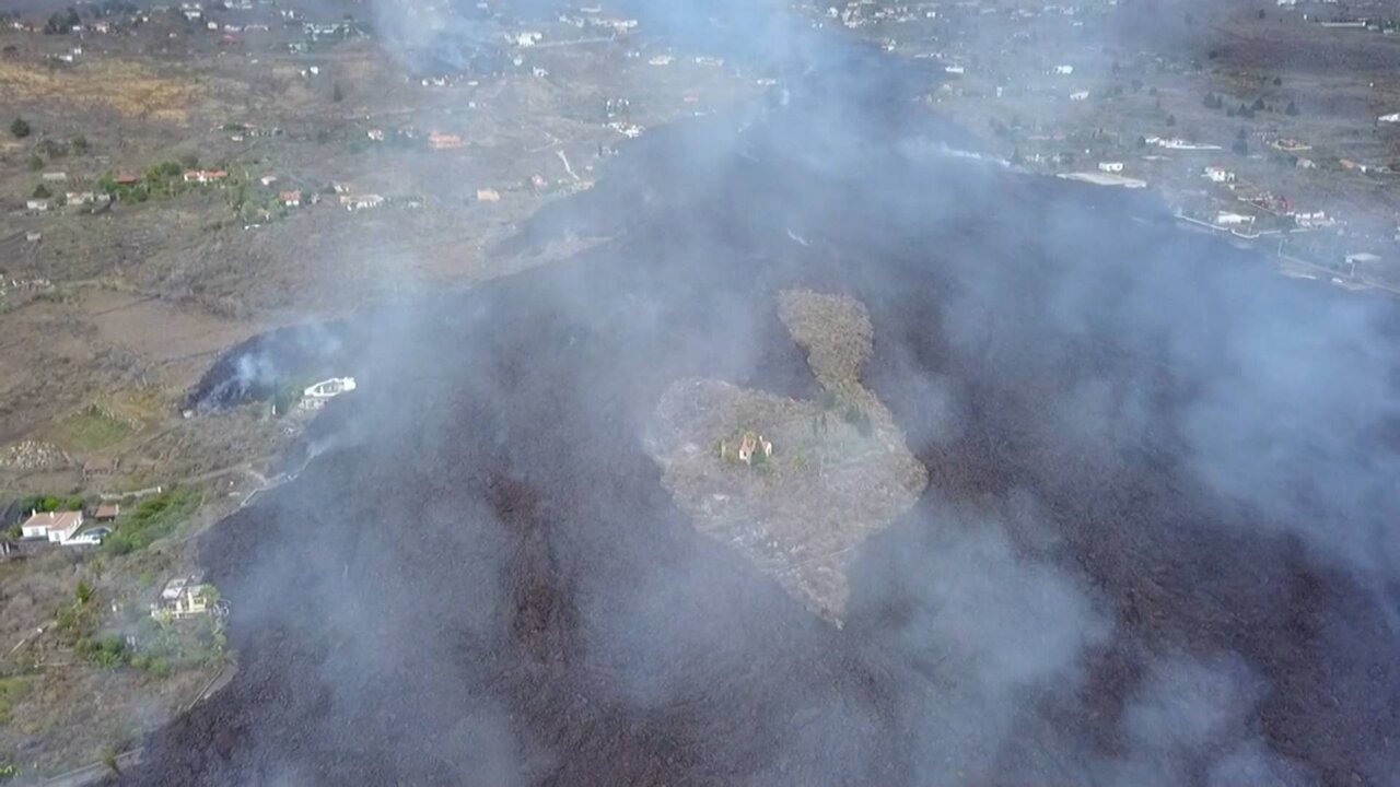 E-229 VIA 3_3300 12728_H_4800_20210920_173141.jpg