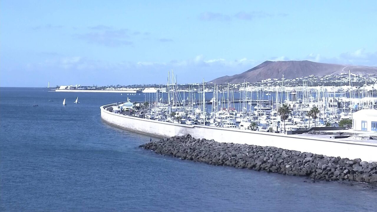 E-411_via 1_3300 12723_H_7200_20211205_125420.jpg