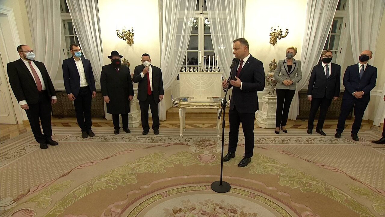 POL-077 ENC-1_0330 11170_H_4800_20211201_191020.jpg