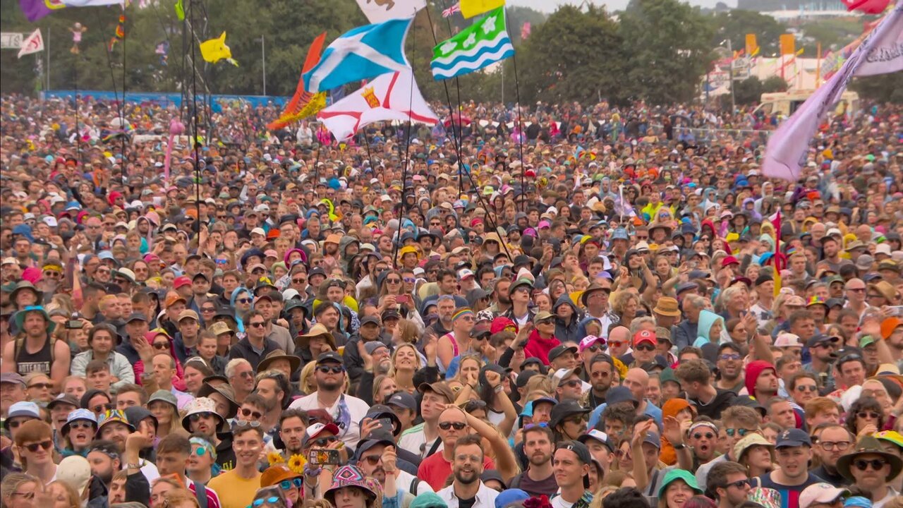 BBC 1_2 Glastonbury sat reserve_0282 12579_V_15000_20220624_182537.jpg