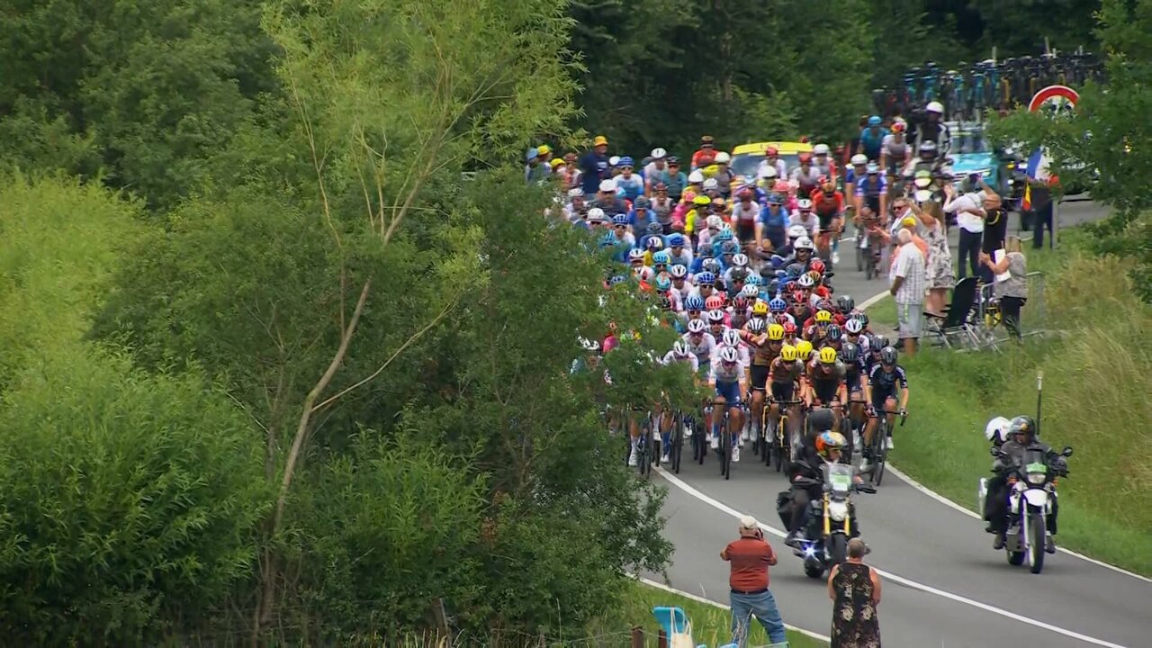 Eurosport TDF HD Clean Feed_3570 11098_V_12500_20220706_142658.jpg