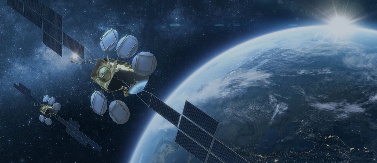 Hotbird 13F en 13G in orbit.jpg