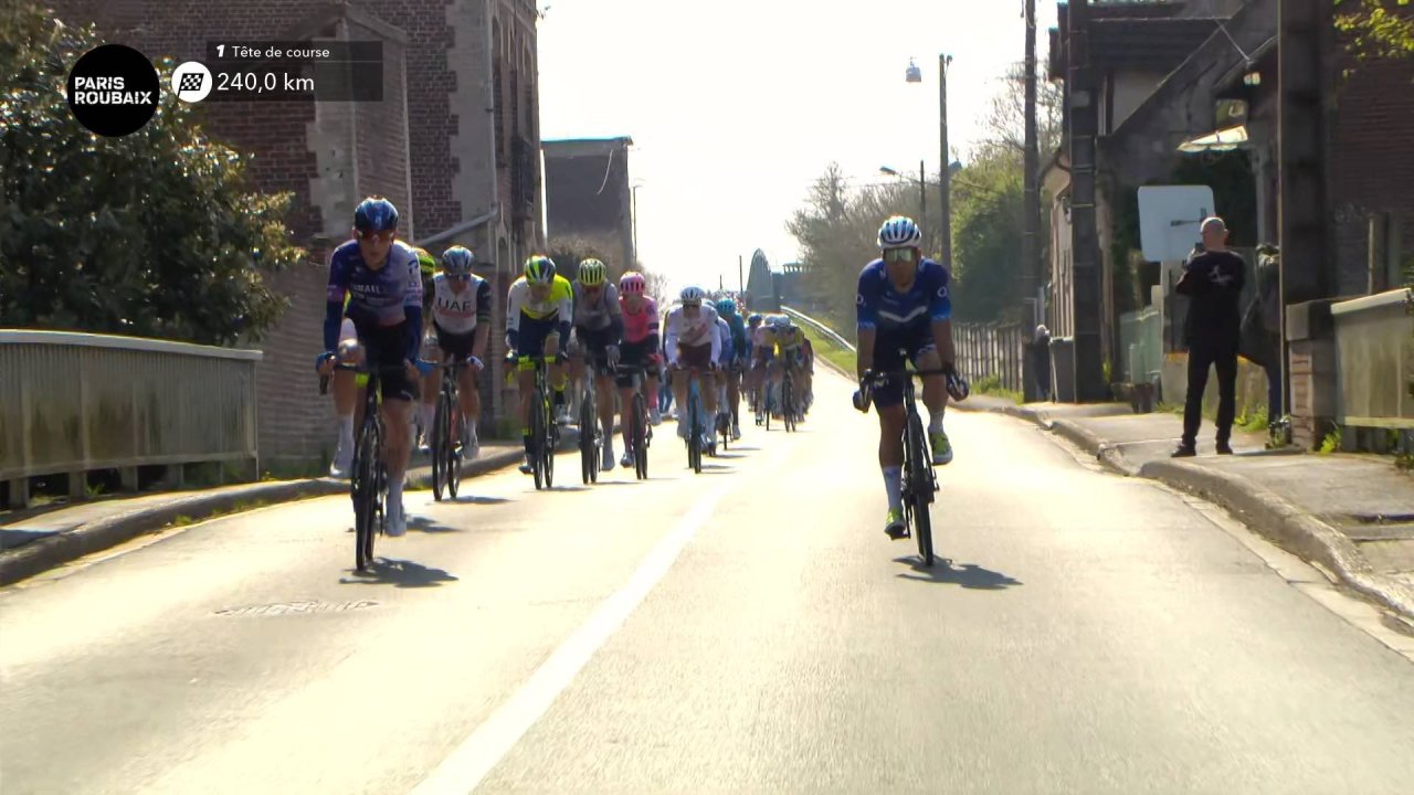 GCR_F267_1_PARIS-ROUBAIX_FEED INTER MAIN_0070 10973_V_9874_20230409_114511.jpg
