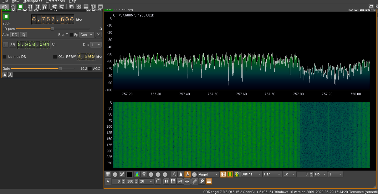 RTBF Verticaal met dipool.PNG