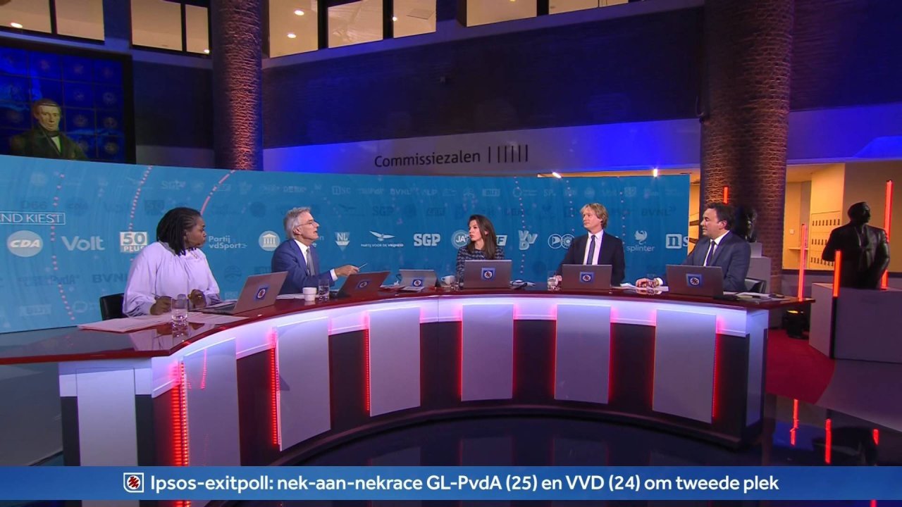 EMG HOL309-1_0070 11665_H_7120_20231122_220919.jpg