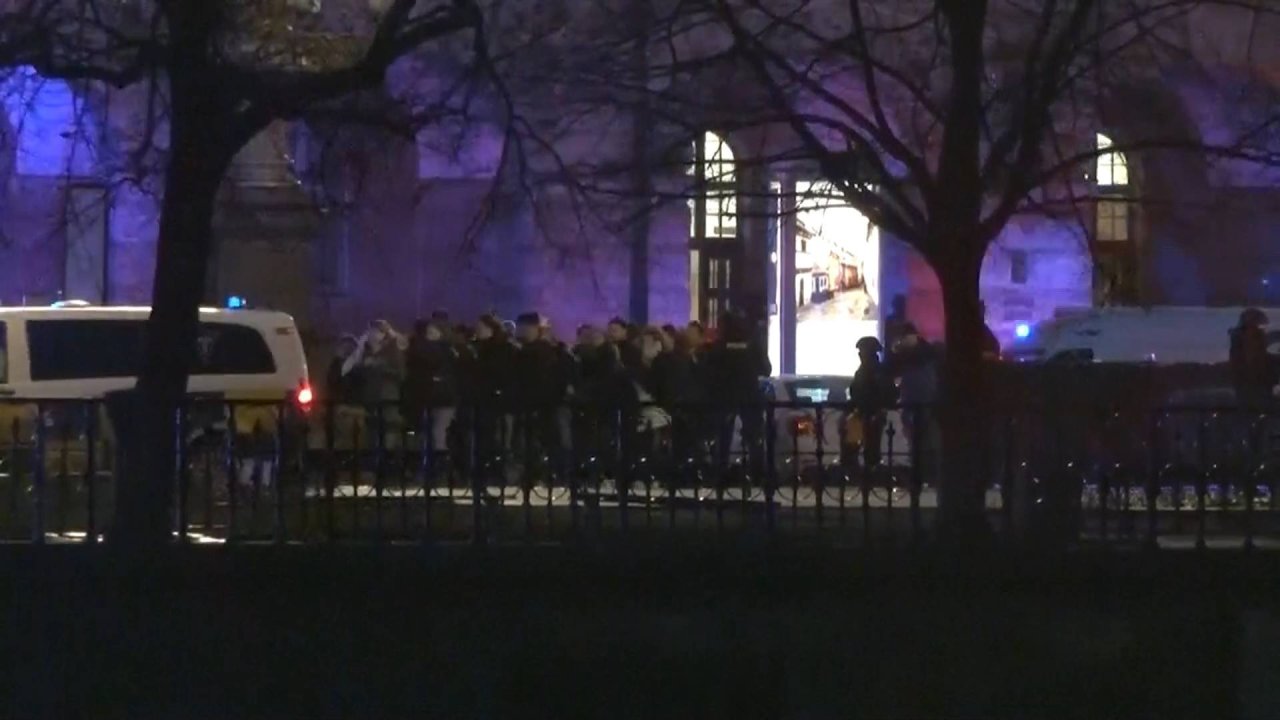 Reuters TV News_3380 11126_H_17250_20231221_185150.jpg