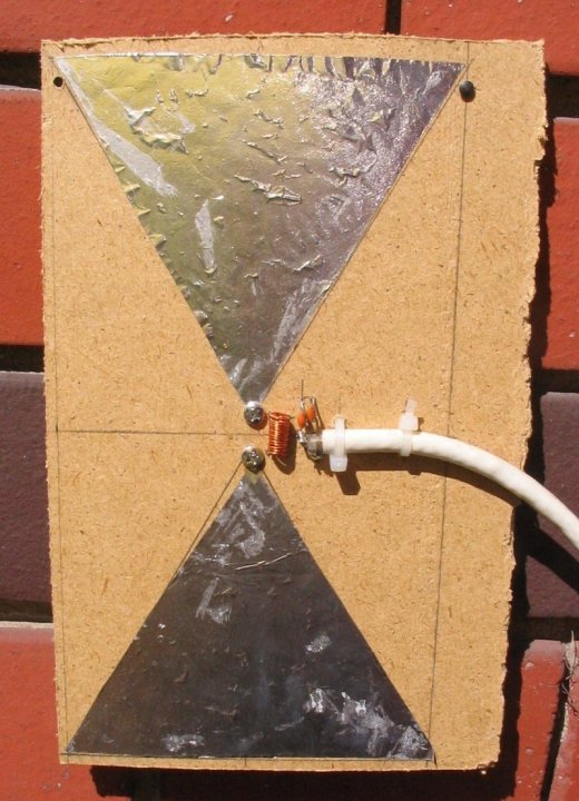 Butterfly_television_antenna.jpg