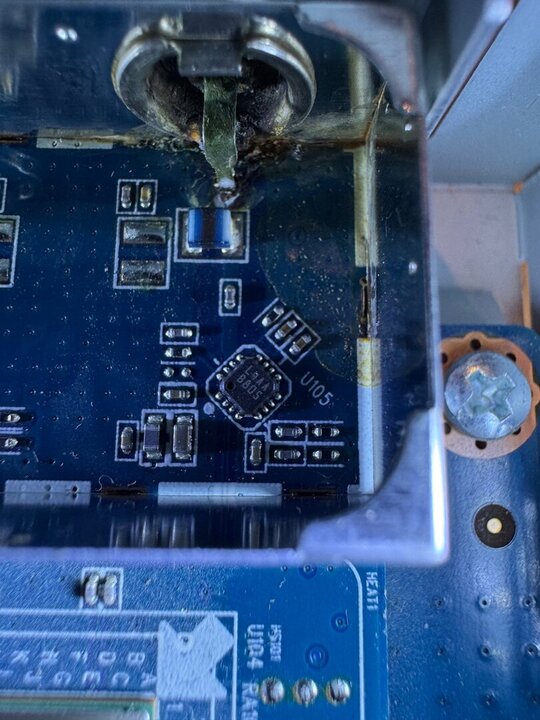 VU + coax ingang .jpeg